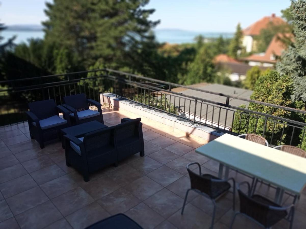 Pergola Panzió Balatonfoldvar Exterior foto